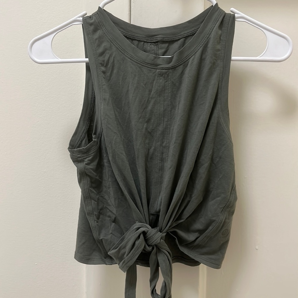 Lululemon tie front top